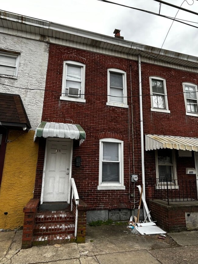 property at 837 Genesee St
