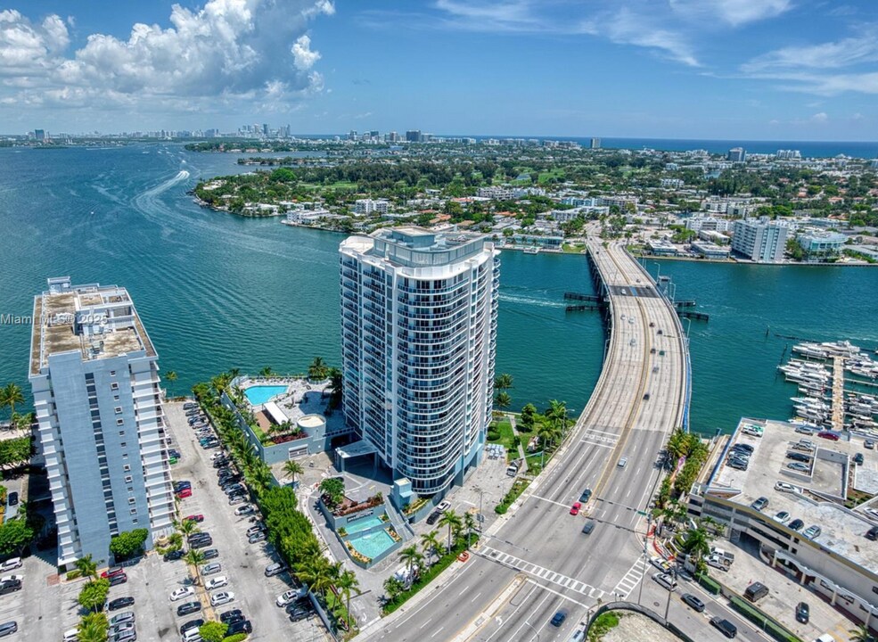1881 79th Street Cswy, Unit 404 in North Bay Village, FL - Building Photo