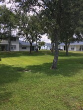 10770 US Hwy 19 N, Unit 5 in Pinellas Park, FL - Foto de edificio - Building Photo