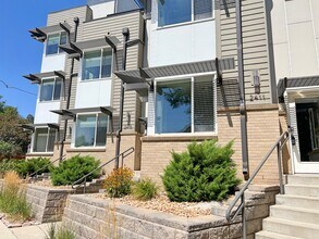 2411 W Argyle Pl in Denver, CO - Building Photo - Building Photo