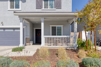 1040 Star Gate Dr in Roseville, CA - Building Photo - Building Photo