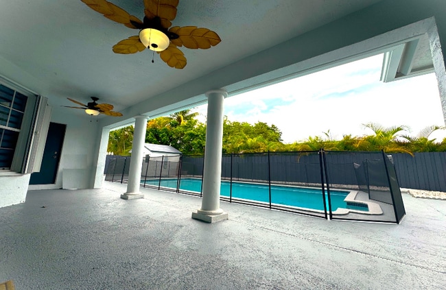 14880 SW 168th St in Miami, FL - Building Photo - Building Photo