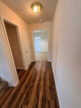 1217 Cross Creek Cir in Greenville, NC - Building Photo - Building Photo