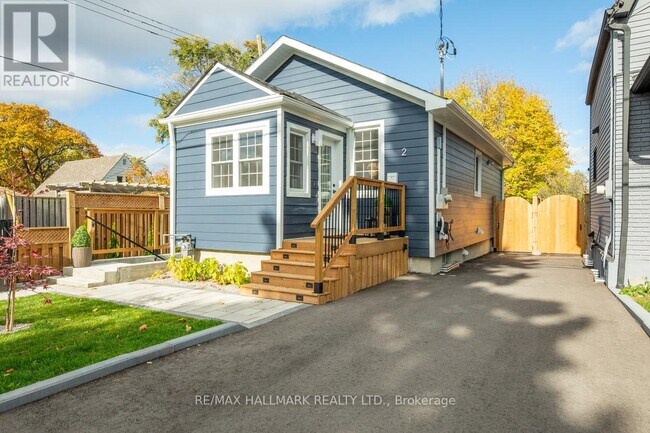 2 Freeman St in Toronto, ON - Building Photo - Building Photo