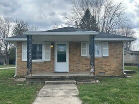3605 E Azalea Ln in Muncie, IN - Building Photo