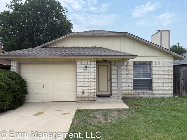 property at 2304 Silverhill Dr