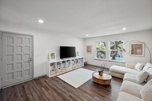 5111 Skillman St, Unit 229 in Dallas, TX - Building Photo