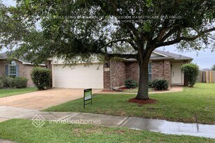 110 Rodeo Dr, Unit 2800-158 in Manvel, TX - Building Photo
