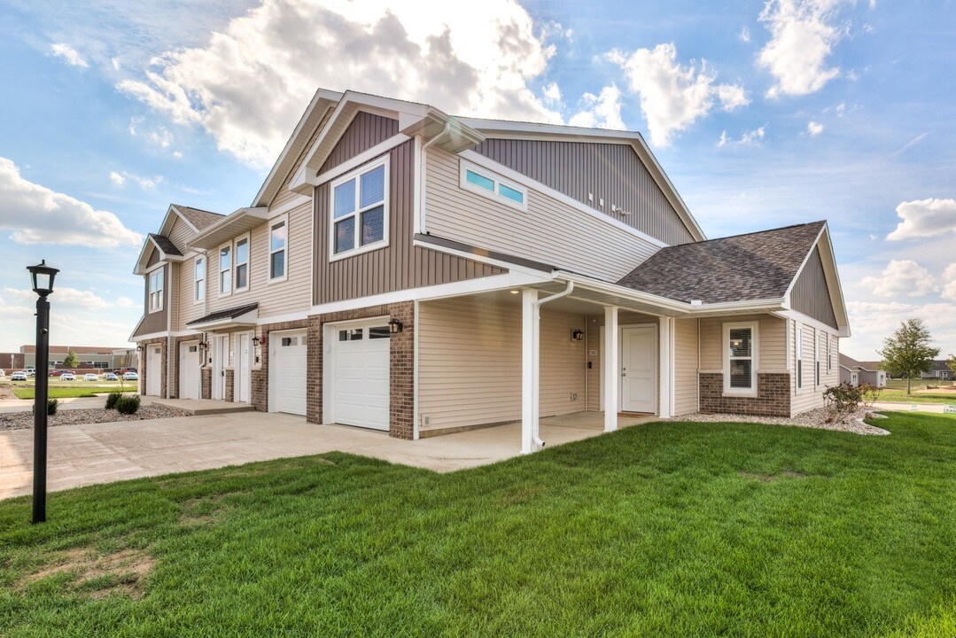 Middletown Place Apartments in Mahomet, IL - Building Photo