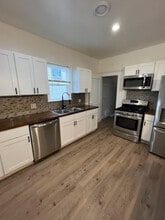 5324 Burns Ave in Detroit, MI - Building Photo - Building Photo