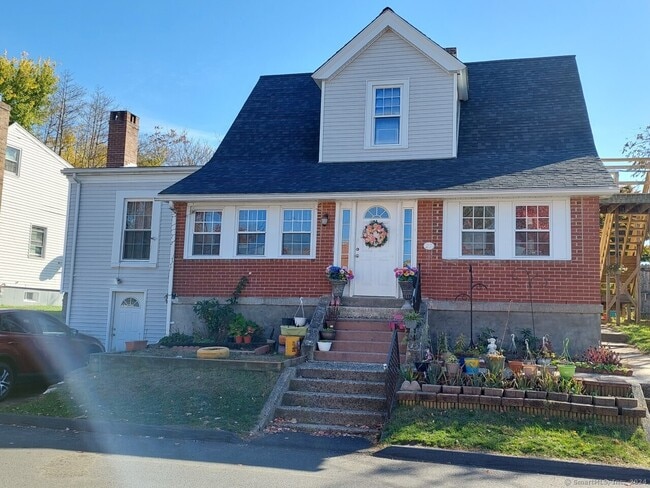 property at 27 Margerie St