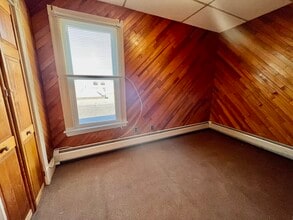 42 Everett St, Unit 3 in Boston, MA - Foto de edificio - Building Photo
