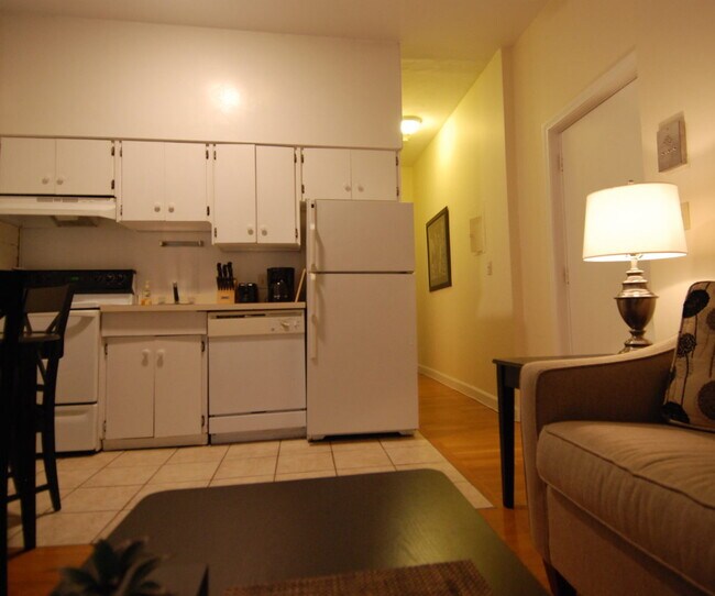 97 Hudson St, Unit A in Boston, MA - Building Photo - Building Photo