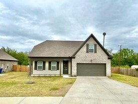 10560 Bayou Ct in Olive Branch, MS - Building Photo