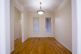 1325 R St NW, Unit A in Washington, DC - Building Photo