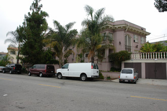 222 S Commonwealth Ave in Los Angeles, CA - Building Photo - Building Photo