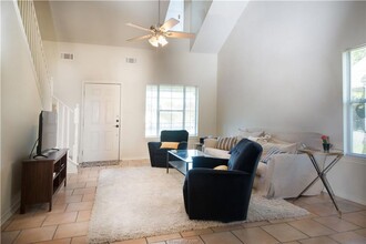 1720 Boardwalk Ct in College Station, TX - Building Photo - Building Photo