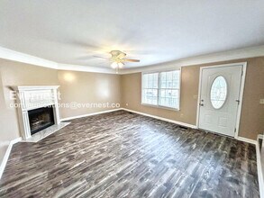 2427 Riverstone Dr in Murfreesboro, TN - Building Photo - Building Photo