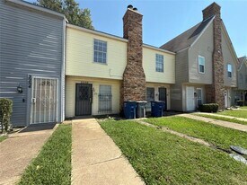 2250 Aspen Dr in Dallas, TX - Building Photo