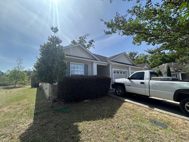 property at 1005 Chase Creek Cir