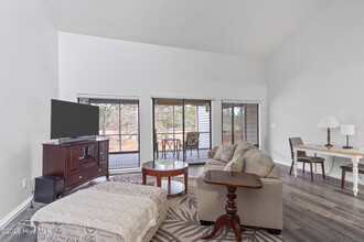 728 Azalea Dr in Hampstead, NC - Foto de edificio - Building Photo