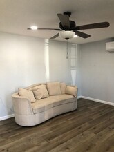 503 S Sinclair Ave in Stockton, CA - Foto de edificio - Building Photo