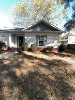 628 Joe Bruer Rd in Level Plains, AL - Building Photo