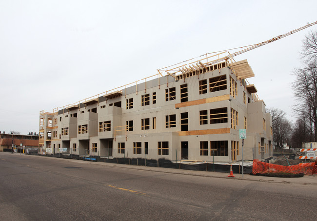 Audubon Crossing Apartments in Minneapolis, MN - Building Photo - Building Photo