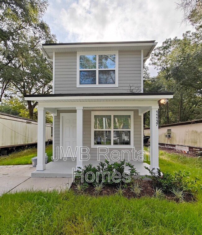 11137 Pine St in Jacksonville, FL - Building Photo - Building Photo