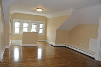 310 Allston St in Boston, MA - Foto de edificio - Building Photo