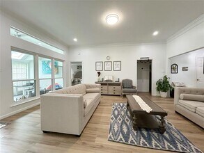 3324 Timber View Cir in Bedford, TX - Building Photo - Building Photo