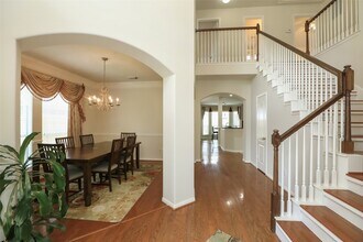 6523 Trenton Lake Ln in Houston, TX - Foto de edificio - Building Photo