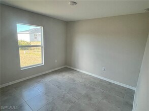 2538 NW 24th Pl in Cape Coral, FL - Building Photo - Building Photo