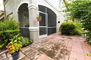 3325 Antica St in Ft. Myers, FL - Building Photo