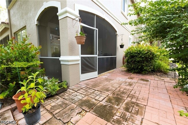 property at 3325 Antica St