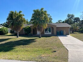 2443 Duke Ln in Port Charlotte, FL - Building Photo
