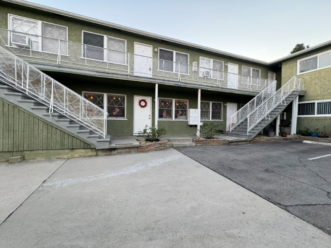 property at 1093 S Orange Dr