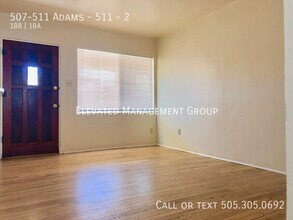 507-511 Adams St NE in Albuquerque, NM - Foto de edificio - Building Photo