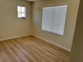 64 Rue Fontaine in Lake Forest, CA - Building Photo - Building Photo