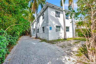 1536 Michigan Ave in Miami Beach, FL - Building Photo