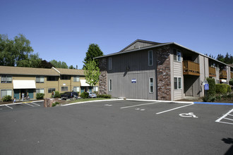 Park Place Apartments in Tigard, OR - Building Photo - Building Photo