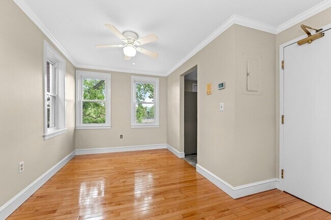 464 Main St in Boston, MA - Building Photo - Building Photo