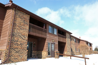 Maple Tree Village in Charlotte, MI - Building Photo - Building Photo