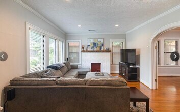 602 W Saulnier St in Houston, TX - Building Photo - Building Photo