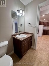 62 Bloor St E in Oshawa, ON - Building Photo - Building Photo