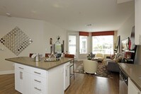 Building Photo - Ariva Apartamentos in San Diego, California