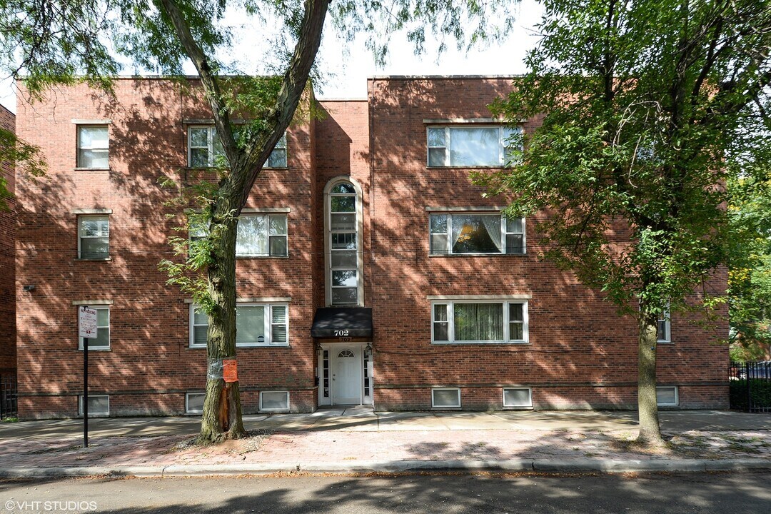 702 S Lytle St in Chicago, IL - Building Photo