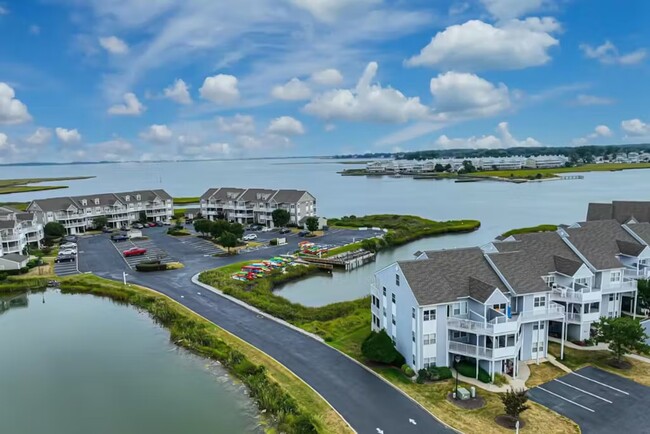 30381 Crowley Dr, Unit 317 in Ocean View, DE - Foto de edificio - Building Photo