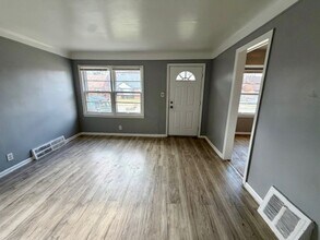 18532 Kentfield St in Detroit, MI - Building Photo - Building Photo