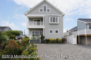 property at 573 Tarpon Ave